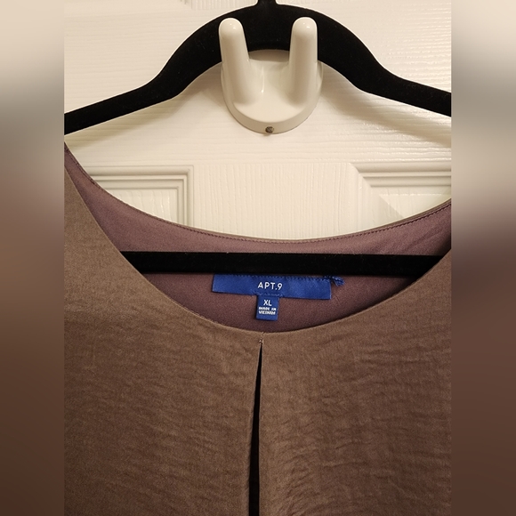 Apt. 9 Bell Sleeve Banded Bottom Top XL - Picture 11 of 11